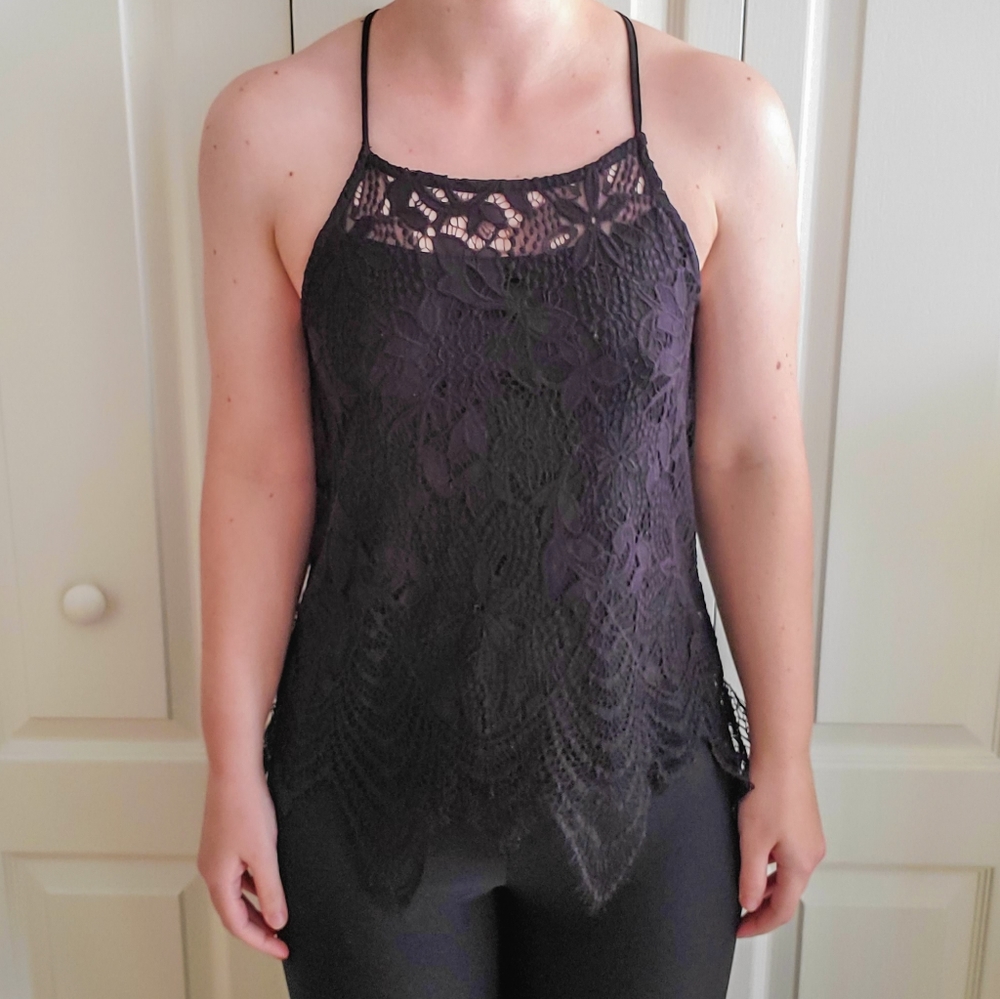 No Boundaries Lacey Tank